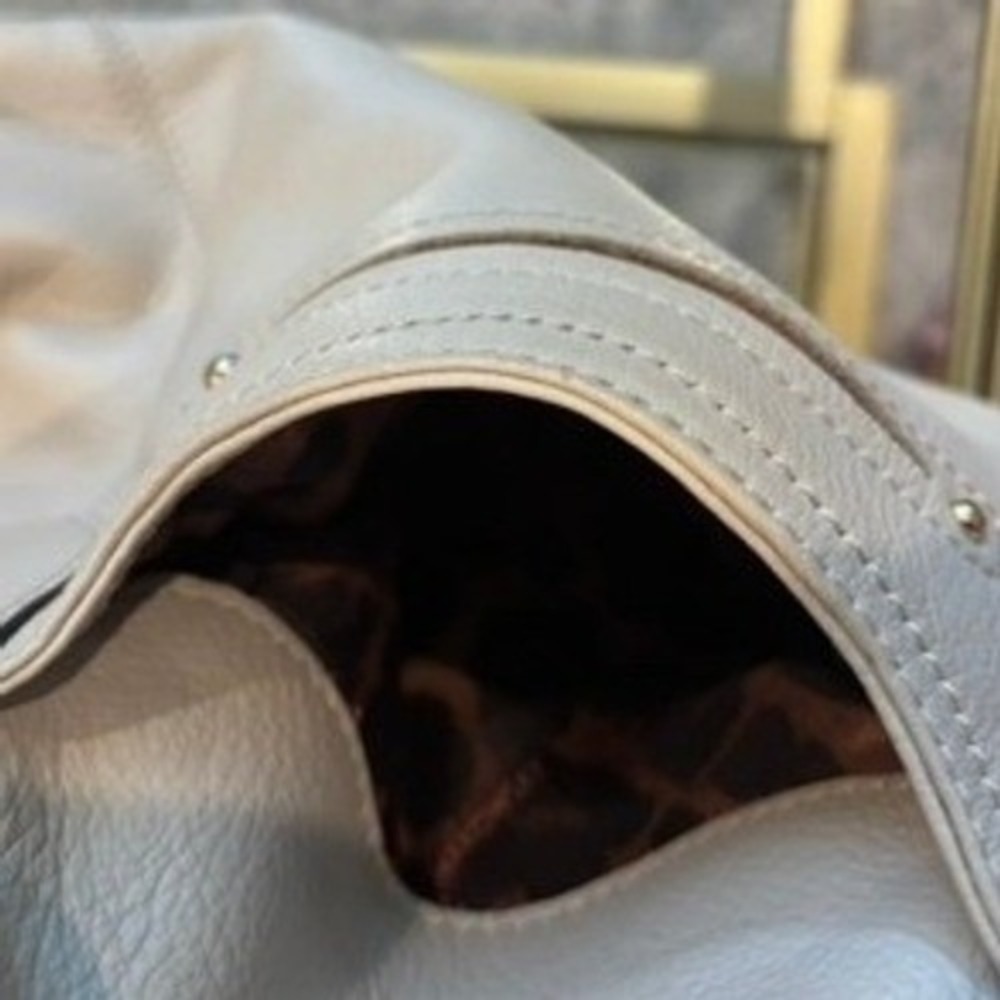 B Makowsky Cream Pebbled Leather Satchel Shoulder Bag Whipstitch Cream - Picture 14 of 16